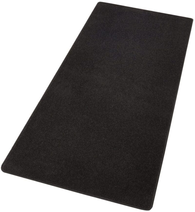 Fancy tæppe i farven Sort lavet af 100% Polypropylen med en bagside af Fleece