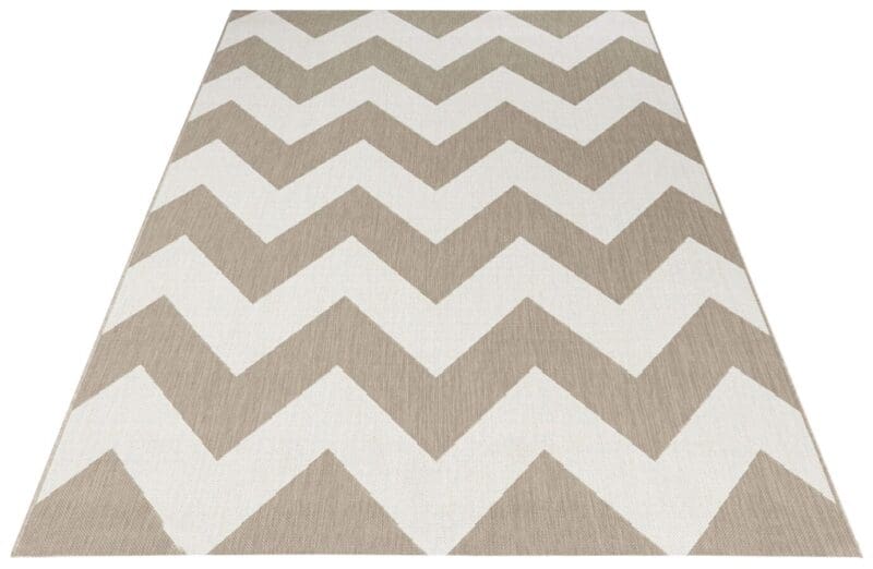 Meadow tæppe i farven Beige lavet af 100% Polypropylen med en bagside af Polypropylen