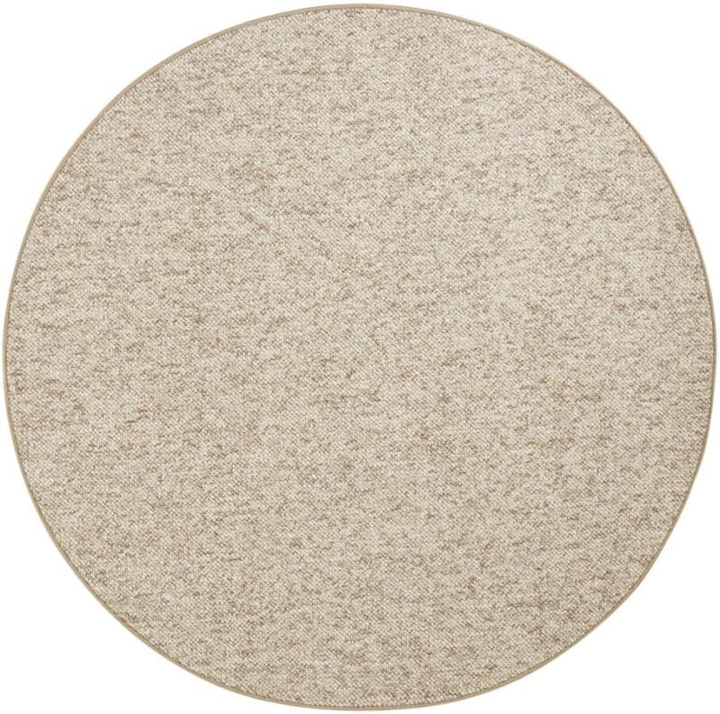 Wolly tæppe i farven Beige-brun lavet af 100% Polypropylen med en bagside af Fleece