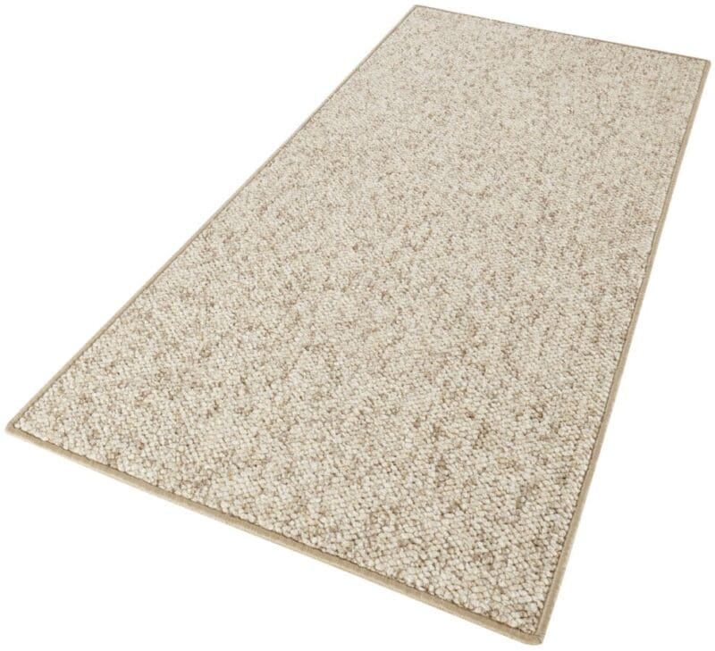 Wolly tæppe i farven Beige-brun lavet af 100% Polypropylen med en bagside af Fleece