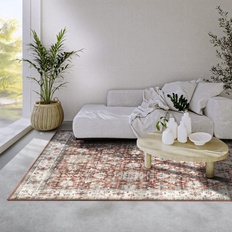 ELLE Decoration Imagination - Saveh Rød-Cream